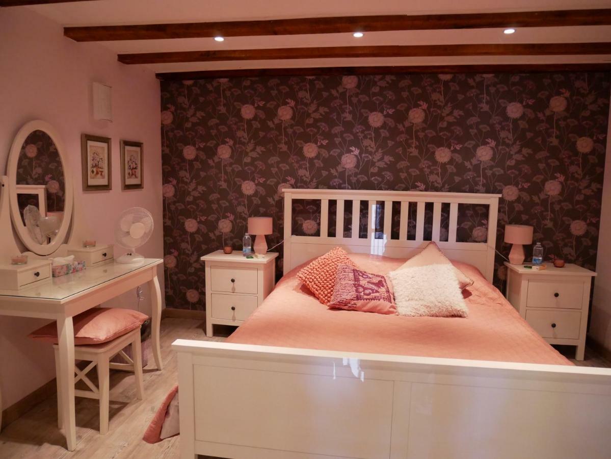 Villa Chez Daisy Montbron Esterno foto