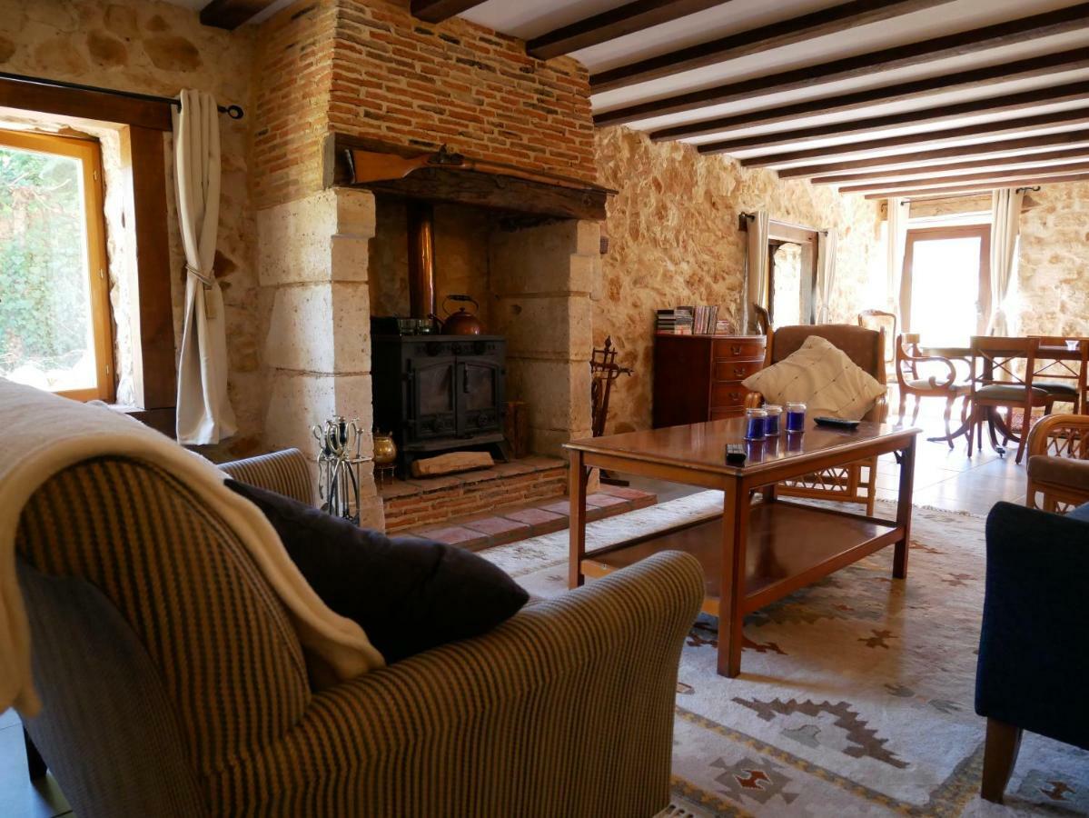 Villa Chez Daisy Montbron Esterno foto